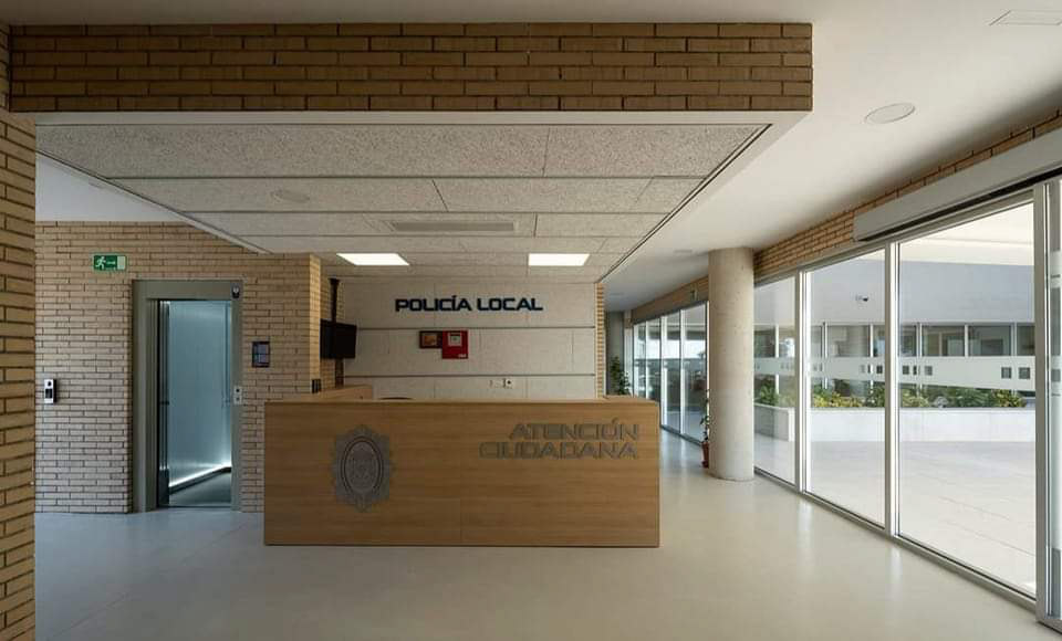 Sede de la Policía Local de Motril (POLICÍA LOCAL)