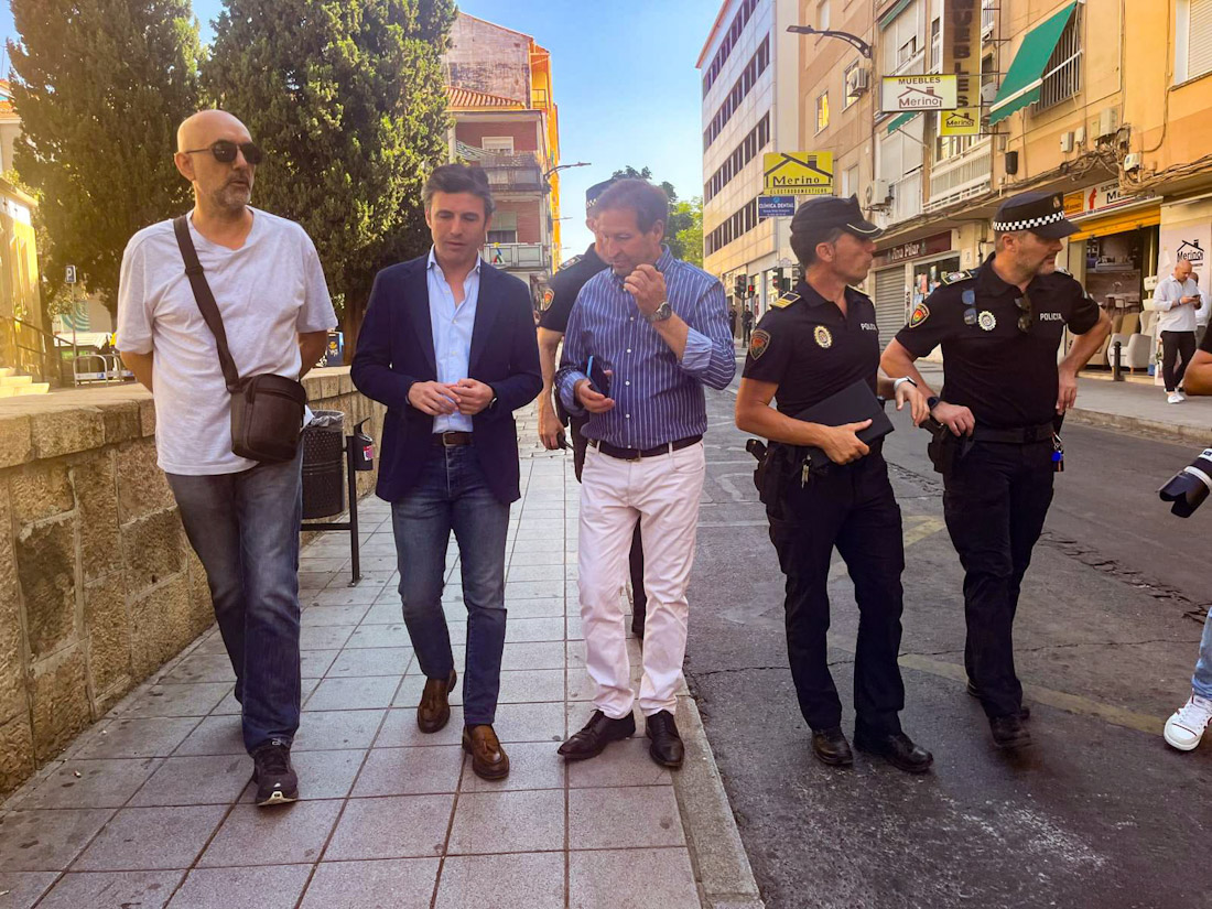 Presentación de los nuevos turnos de la Policía Local (AYTO. GRANADA)