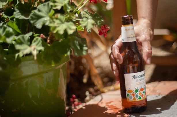 (CERVEZAS ALHAMBRA)
