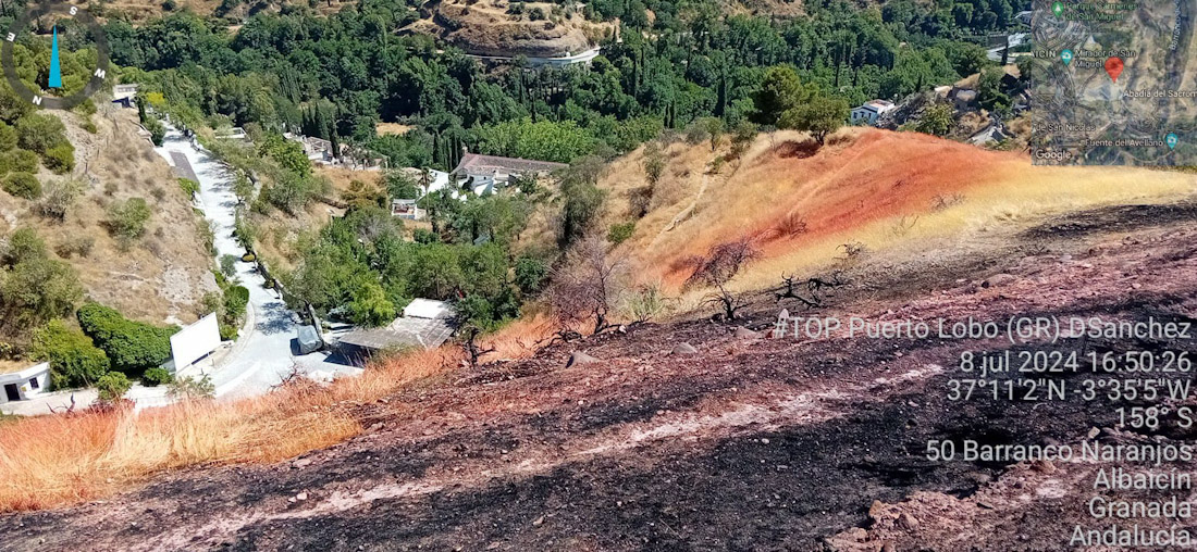 El Servicio de Extinción de Incendios Forestales de Andalucía (Infoca) ha dado por controlado el incendio declarado sobre las 14,00 horas de este lunes en el entorno del Sacromonte y continúa trabajando ahora por tierra para su extinción junto con efectiv