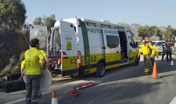 El Grupo de Emergencias de Andalucía (GREA) instala el Puesto de Mando Avanzado (PMA) en el incendio de Víznar (EMERGENCIAS 112 ANDALUCÍA) El Grupo de Emergencias de Andalucía (GREA) instala el Puesto de Mando Avanzado (PMA) en el incendio de Víznar (EMERGENCIAS 112 ANDALUCÍA)