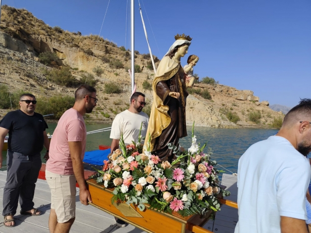 Procesión de la Virgen del Carmen en el Negratin (AYTO. CUEVAS  DEL CAMPO)