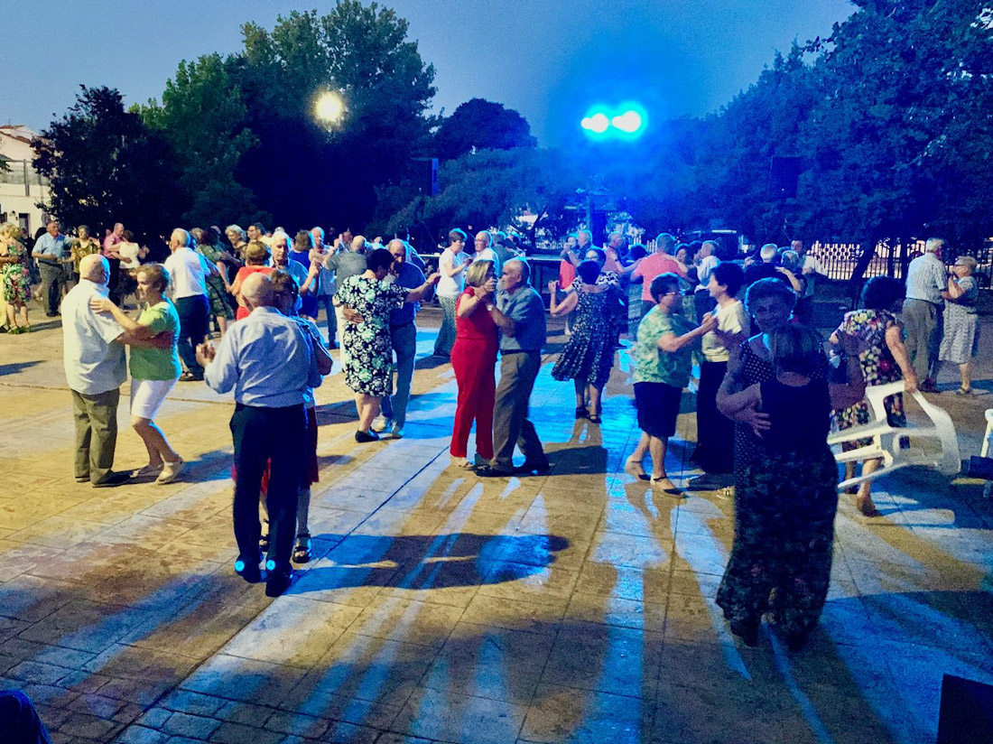 `Baile al fresquito` en Huétor Tájar (AYTO. HUÉTOR TÁJAR)