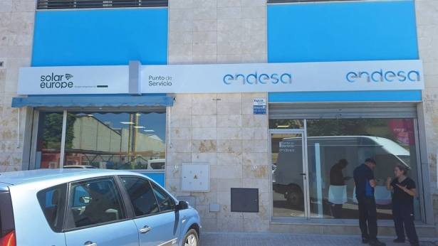 Endesa pone en servicio un nuevo punto de atención comercial en Albolote (ENDESA)