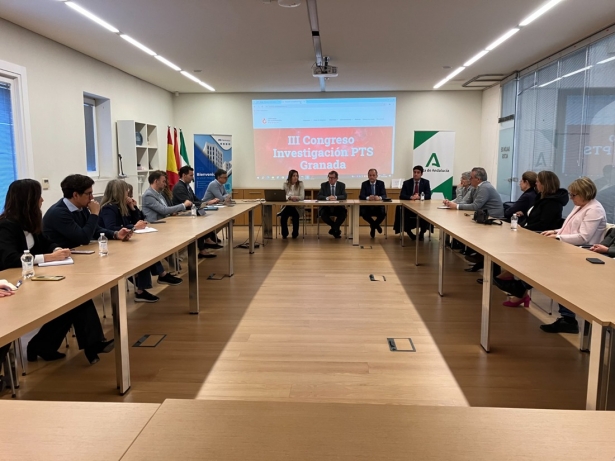 Reunión de trabajo de las entidades miembros de Granada Salud en la sede de Fundación PTS Granada (GRANADA SALUD)