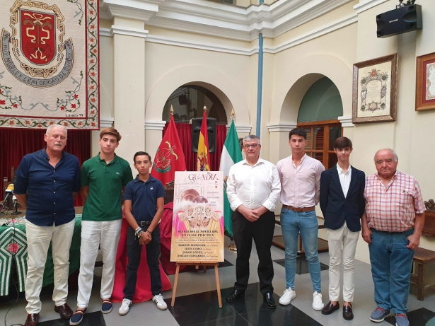 Presentación de la novillada (AYTO. GUADIX)