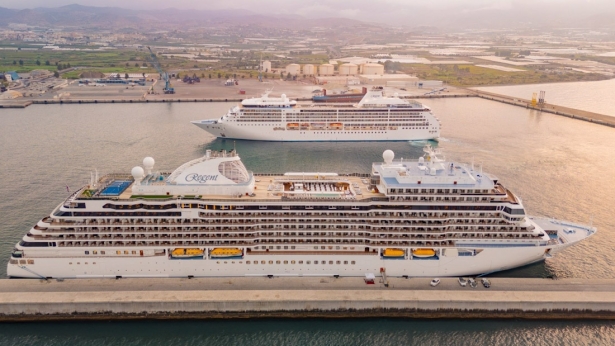 Cruceros de lujo de la compañía naviera Regent Seven Seas Cruises (AUTORIDAD PORTUARIA)