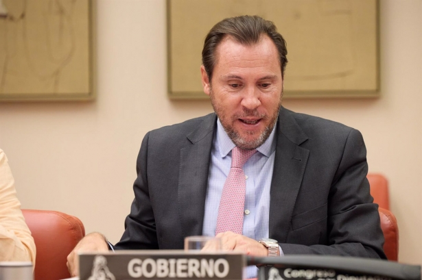 El ministro de Transportes y Movilidad Sostenible, Óscar Puente. Archivo (JESÚS HELLÍN - EUROPA PRESS)