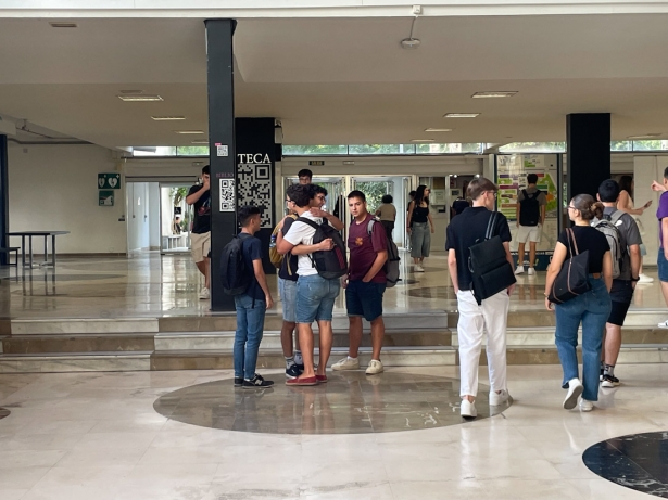 Inicio del curso universitario (UGR)