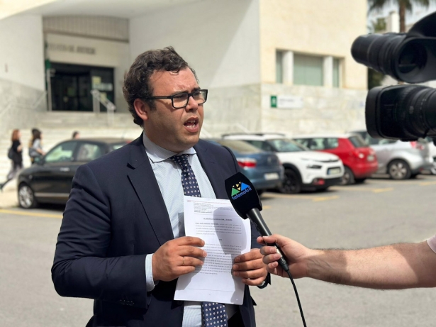 Comparecencia informativa del teniente de alcalde de Calidad Urbana de Motril, Juan Fernando Hernández, en imagen de archivo (AYUNTAMIENTO)