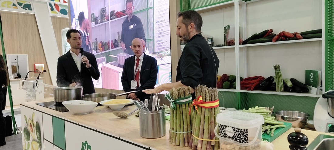 Presentación del esparrago verde (FAECA)