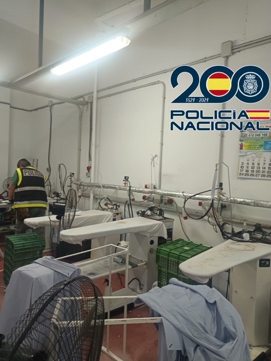 Taller de costura clandestino (POLICÍA NACIONAL) Taller de costura clandestino (POLICÍA NACIONAL)