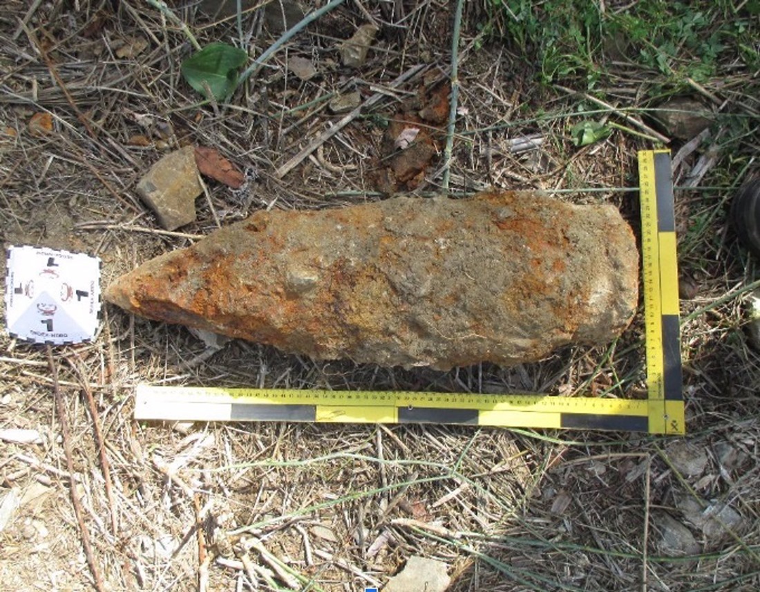 Proyectil explosionado de forma controlada tras ser hallado en La Herradura (GUARDIA CIVIL)