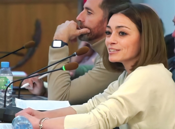 Lidia Sánchez (COMPROMISO POR BAZA)