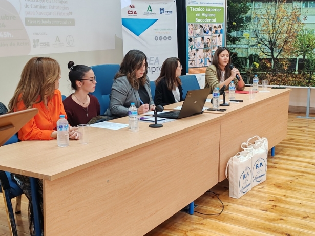 Charla sobre emprendimiento (CGE) Charla sobre emprendimiento (CGE)