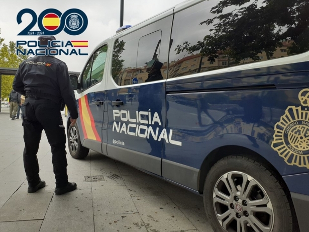 Agente de la Policía Nacional (POLICÍA NACIONAL) Agente de la Policía Nacional (POLICÍA NACIONAL)