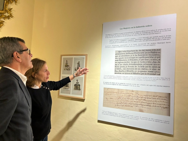 Visita a la exposición (AYTO. GRANADA)