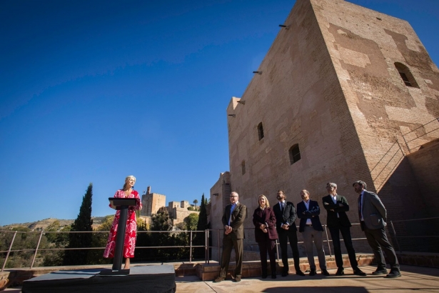 Presentación de las visitas a Torres Bermejas (JUNTA) Presentación de las visitas a Torres Bermejas (JUNTA)