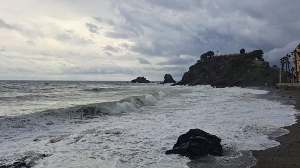 Mar bravía en Almuñécar (AYUNTAMIENTO)