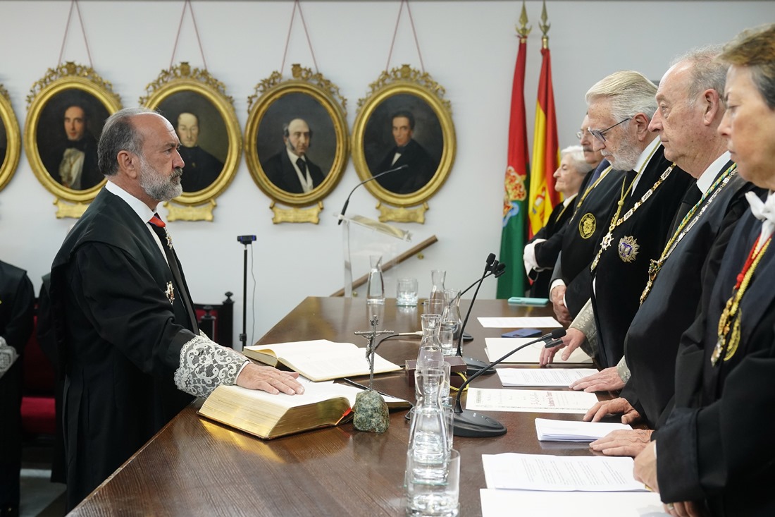 José Luis López Fuentes jura su cargo (RAJYL)