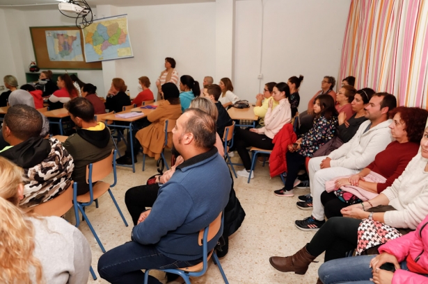 (AYTO. HUÉTOR TÁJAR) (AYTO. HUÉTOR TÁJAR)