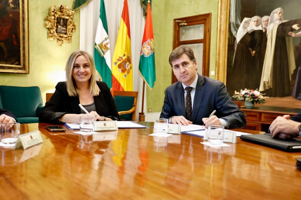 Firma del convenio (AYTO. GRANADA)