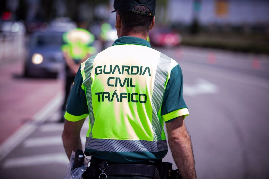 Foto de archivo de un agente de la Guardia Civil de Tráfico (GUARDIA CIVIL)