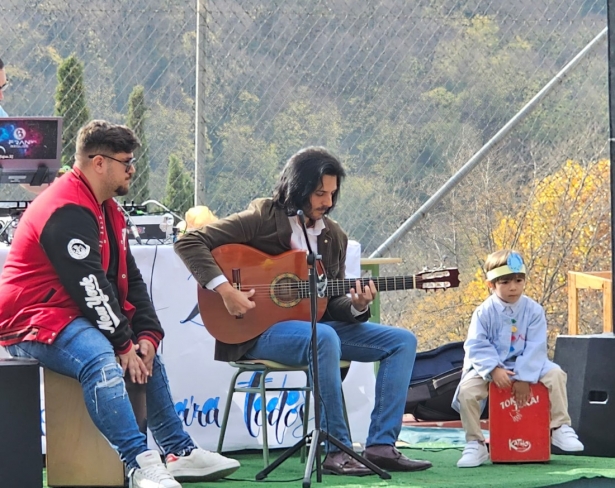 (AVE MARÍA) (AVE MARÍA)