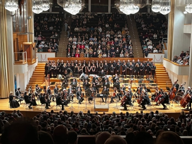 Joven Coro de la Orquesta Ciudad de Granada (HAIKU)