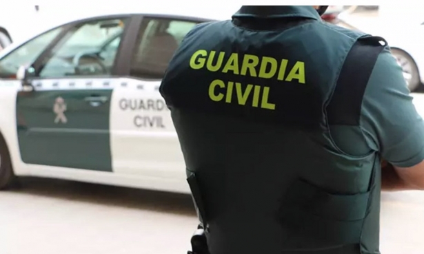 Un agente de la Guardia Civil de espaldas en imagen de archivo (GUARDIA CIVIL) Un agente de la Guardia Civil de espaldas en imagen de archivo (GUARDIA CIVIL)