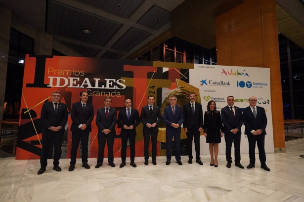El presidente de la Junta de Andalucía, Juanma Moreno, en los Premios Ideales de Granada 2024 (JUNTA DE ANDALUCÍA) El presidente de la Junta de Andalucía, Juanma Moreno, en los Premios Ideales de Granada 2024 (JUNTA DE ANDALUCÍA)