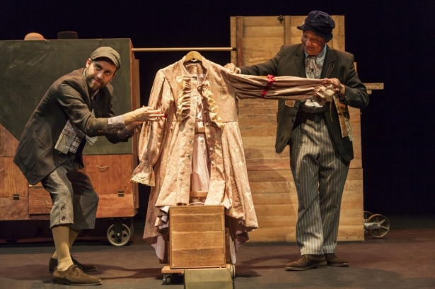 El traje del emperador (LA PERA LIMONERA) El traje del emperador (LA PERA LIMONERA)