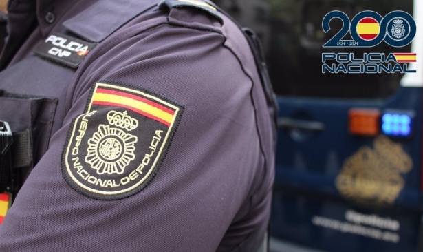Agente de la Policía Nacional, en imagen de archivo (POLICÍA NACIONAL) Agente de la Policía Nacional, en imagen de archivo (POLICÍA NACIONAL)