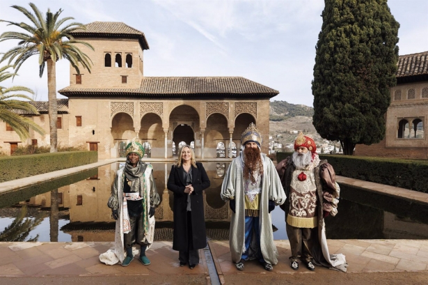Visita esta mañana de los Reyes Magos a la Alhambra (ALEX CAMARA / EUROPA PRESS)