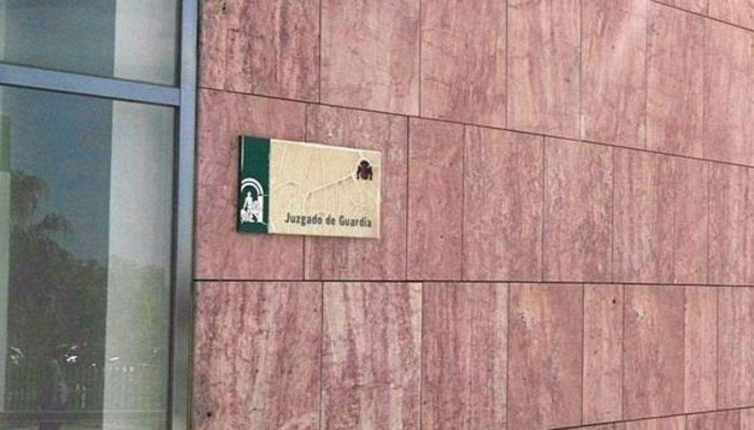 Cartel Juzgado de Guardia. Archivo. (EUROPA PRESS/ARCHIVO)