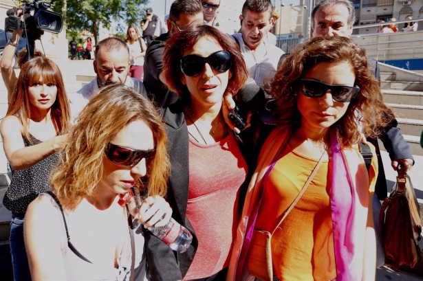 Juana Rivas, en 2017, a su salida de los juzgados de Granada (EUROPA PRESS)