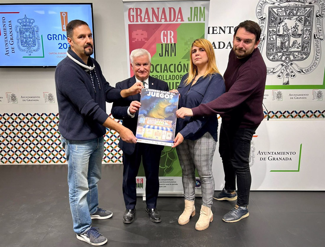 Presentación de la Global Game Jam con el edil de Ciudad Inteligente de Granada, Vito Epíscopo, segundo por la izquierda en la imagen (AYUNTAMIENTO)