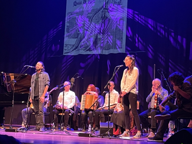 Céili Band de la Universidad de Granada en uno de sus populares espectáculos de música y danza irlandesa (UGR) Céili Band de la Universidad de Granada en uno de sus populares espectáculos de música y danza irlandesa (UGR)