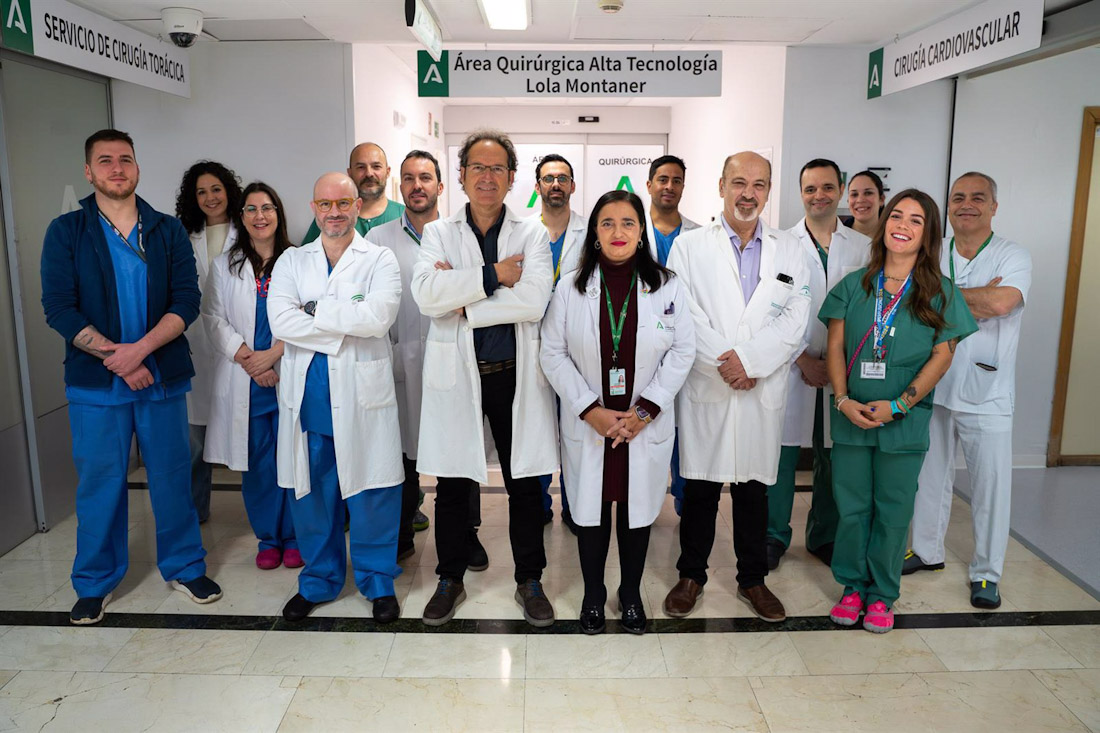 Profesionales del Hospital Virgen de las Nieves de Granada. (JUNTA DE ANDALUCÍA)