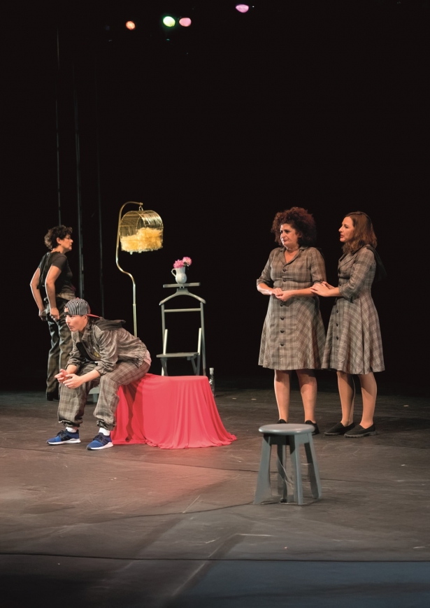 Las Niñas de Cádiz, Junta