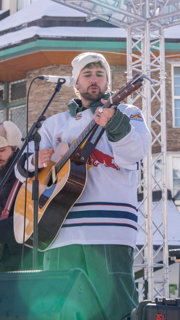 Dani Fernández en concierto en Sierra Nevada -(CETURSA SIERRA NEVADA) Dani Fernández en concierto en Sierra Nevada -(CETURSA SIERRA NEVADA)