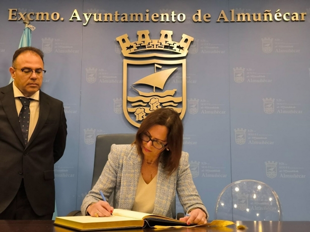 Visita de Rocío Díaz a Almuñécar (JUNTA)