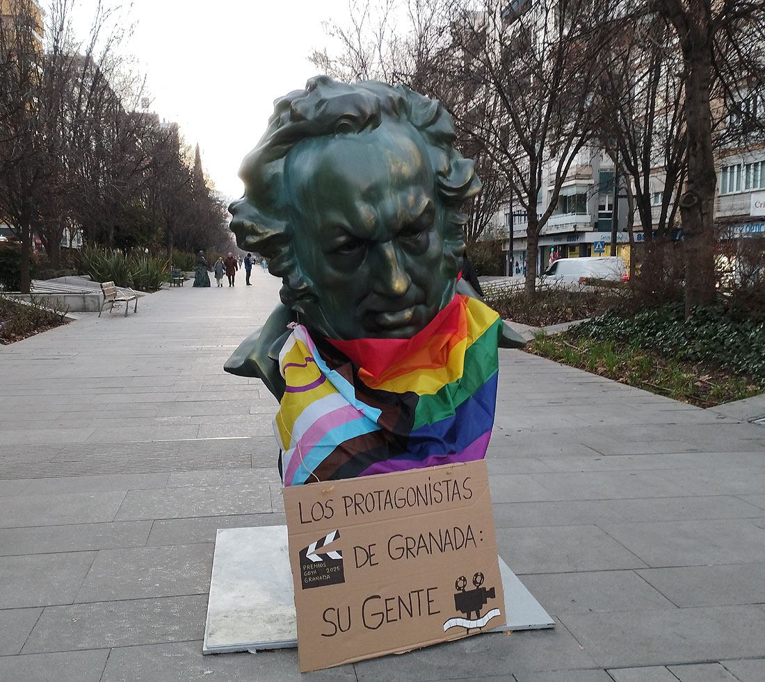 Busto de Goya en la Avenida de la Constitución (FRIDAYS FOR FUTURE)