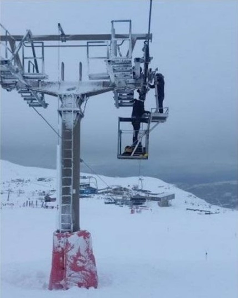 Trabajadores de remontes de Sierra Nevada (CCOO)