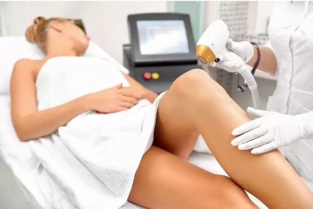  Depilación laser, en imagen de archivo (IZIKMD/ ISTOCK)