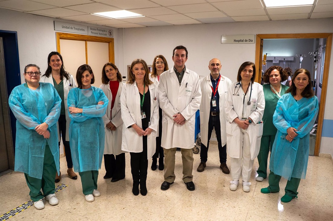 Profesionales del Hospital Virgen de las Nieves de Granada. (JUNTA DE ANDALUCÍA)