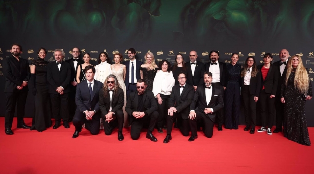 El equipo de `La Infiltrada` posa en la alfombra roja de la 39º edición de los Premios Goya (EUROPA PRESS) El equipo de `La Infiltrada` posa en la alfombra roja de la 39º edición de los Premios Goya (EUROPA PRESS)