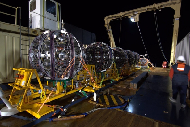 Instrumento científico del KM3NeT (KM3NET/REMITIDA POR LA UGR) Instrumento científico del KM3NeT (KM3NET/REMITIDA POR LA UGR)