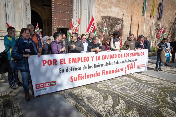 Concentración en el Hospital Real (ANTONIO L. JUÁREZ)