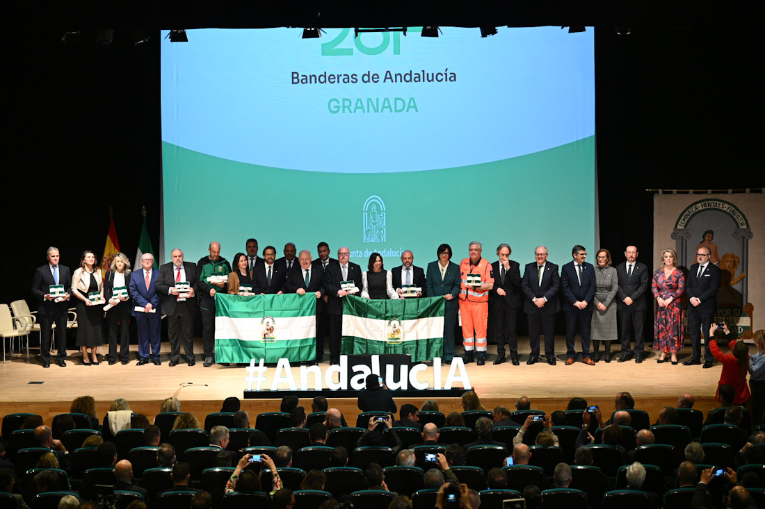 Entrega de las Banderas de Andalucía (JUNTA)